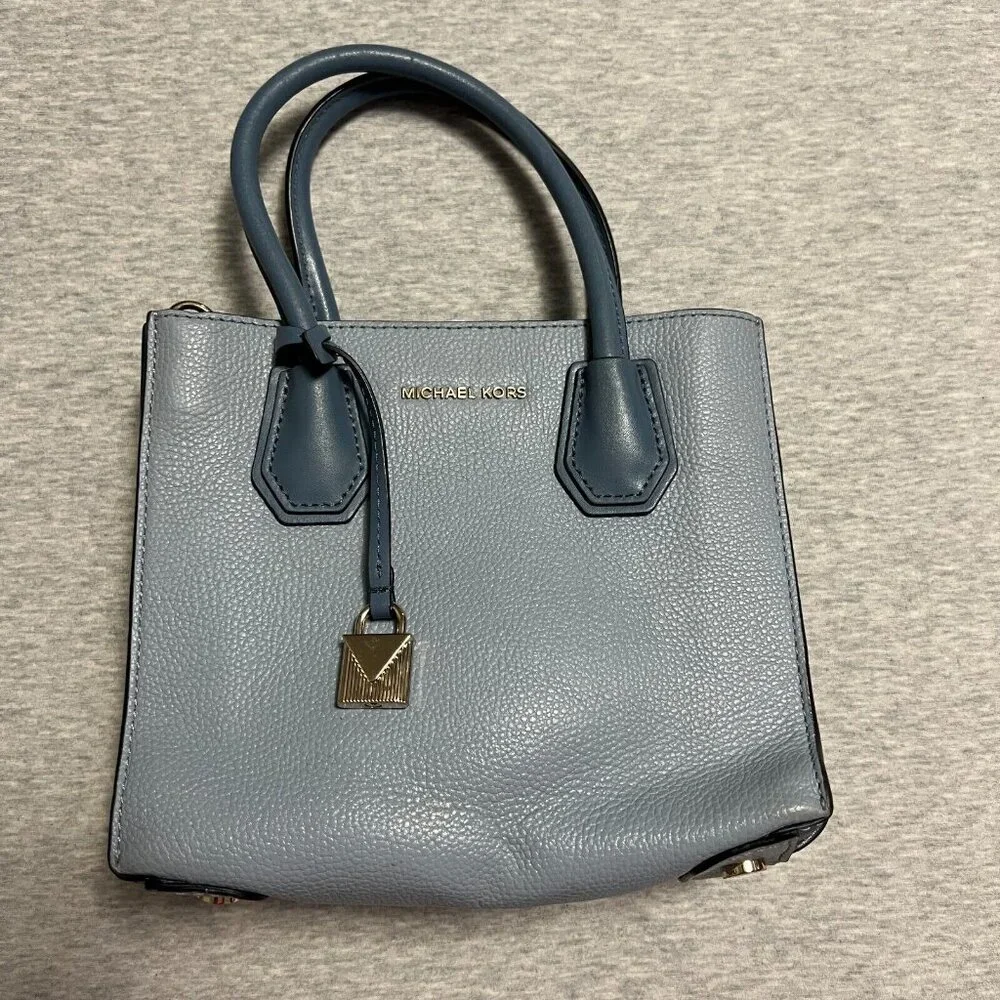 Michael Kors Mercer Satchel Bag‎ Top Handle Crossbody Pastel Blue Leather Charm